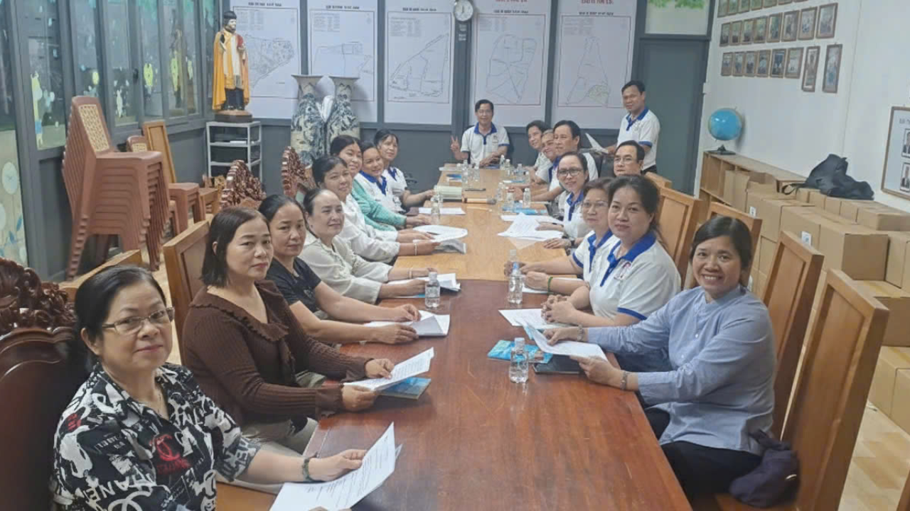 Từ Bác Ái Đến Truyền Giáo